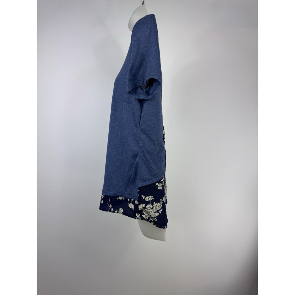 Emery Rose Blue Short Sleeve Blouse Shirt Women’s Size Medium Layered Floral