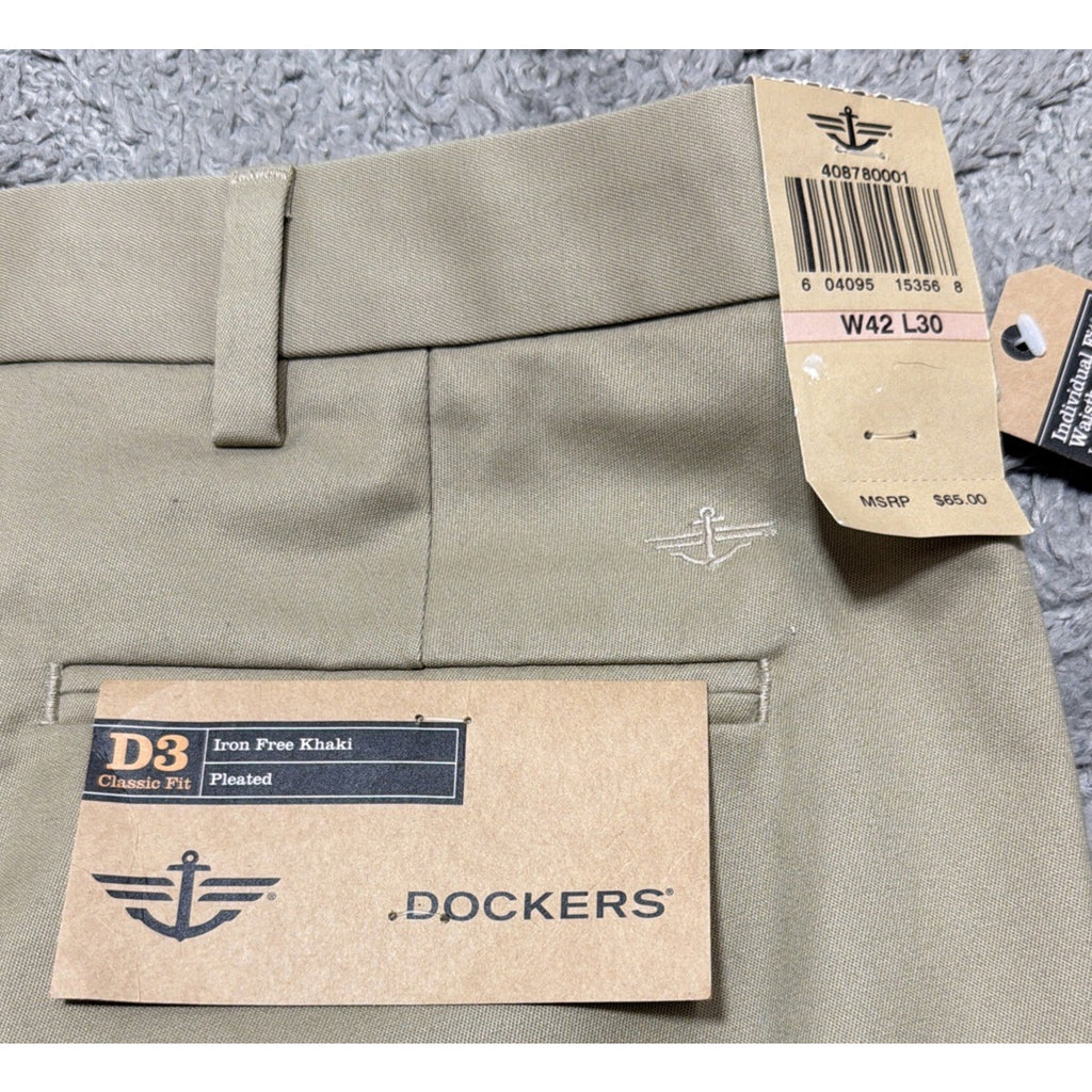 New! Dockers D3 Classic Fit Iron Free Mens Pants Khaki Pleated Front 42x30