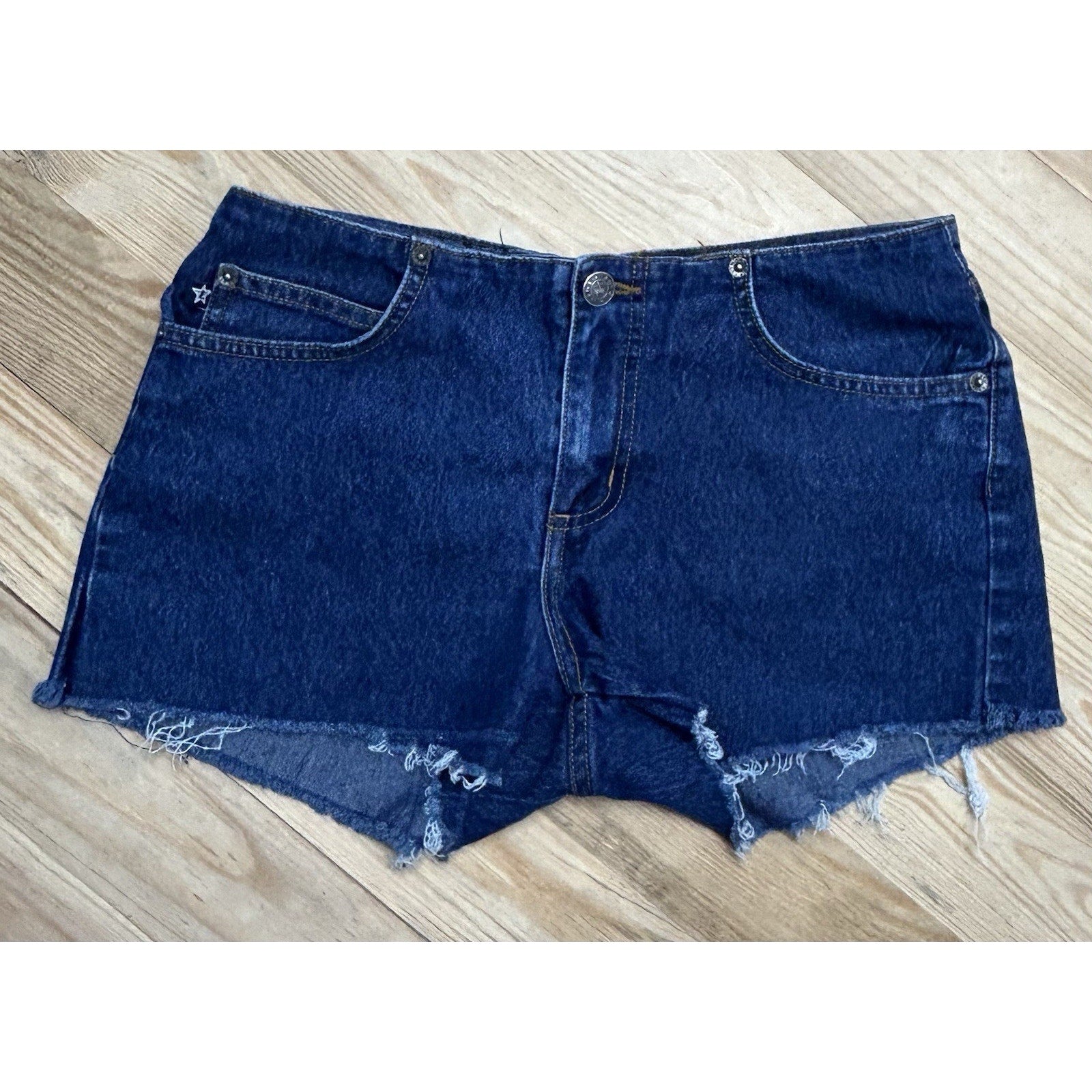 Tyte Jeans Women's ladies Shorts Denim Size 5 Blue Jeans Shorts Made IN USA.
