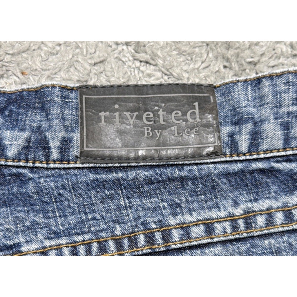 VINTAGE Lee Riveted Jeans Womens 8M Relaxed Cropped Blue Medium Wash