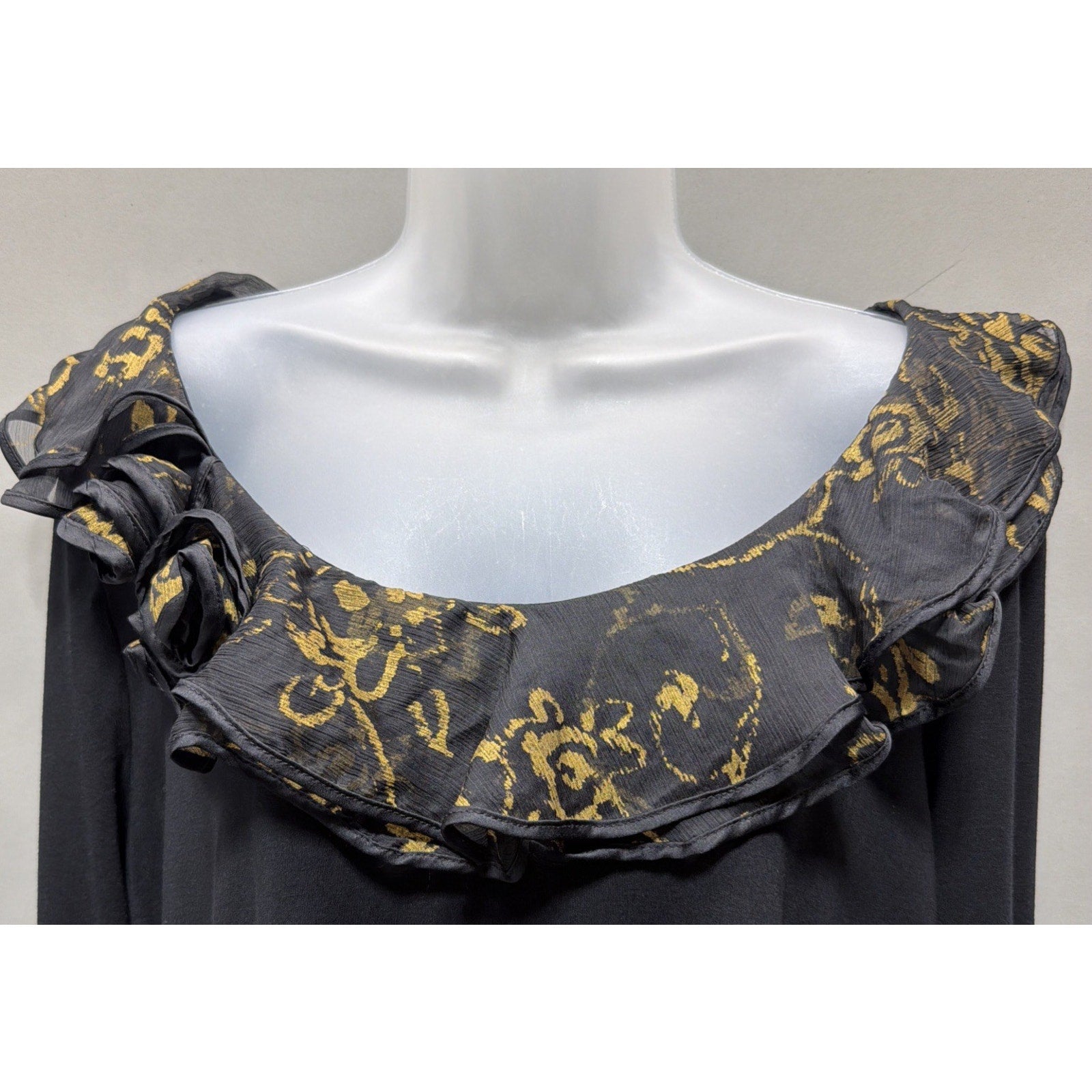 Lauren Ralph Lauren Women’s 1X Black Gold Ruffle Neck Top 3/4 Sleeve Stretch