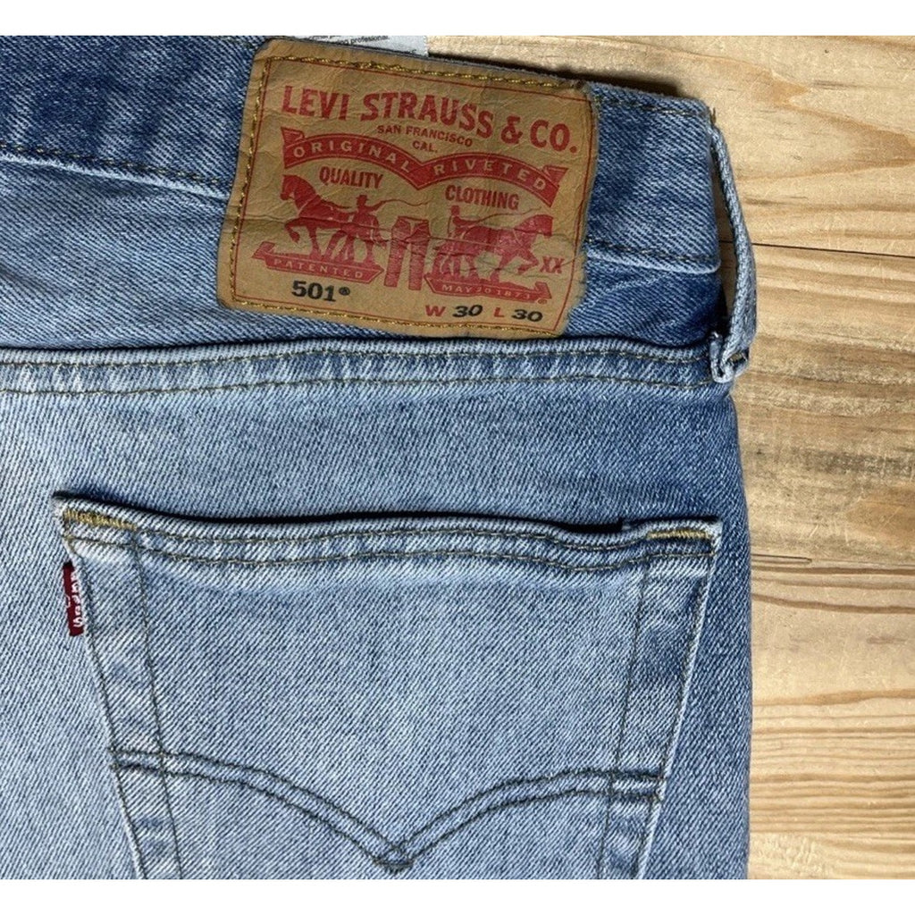 Levis 501 Original Fit Jeans Straight Leg Button Fly 30x30 Light Stonewash