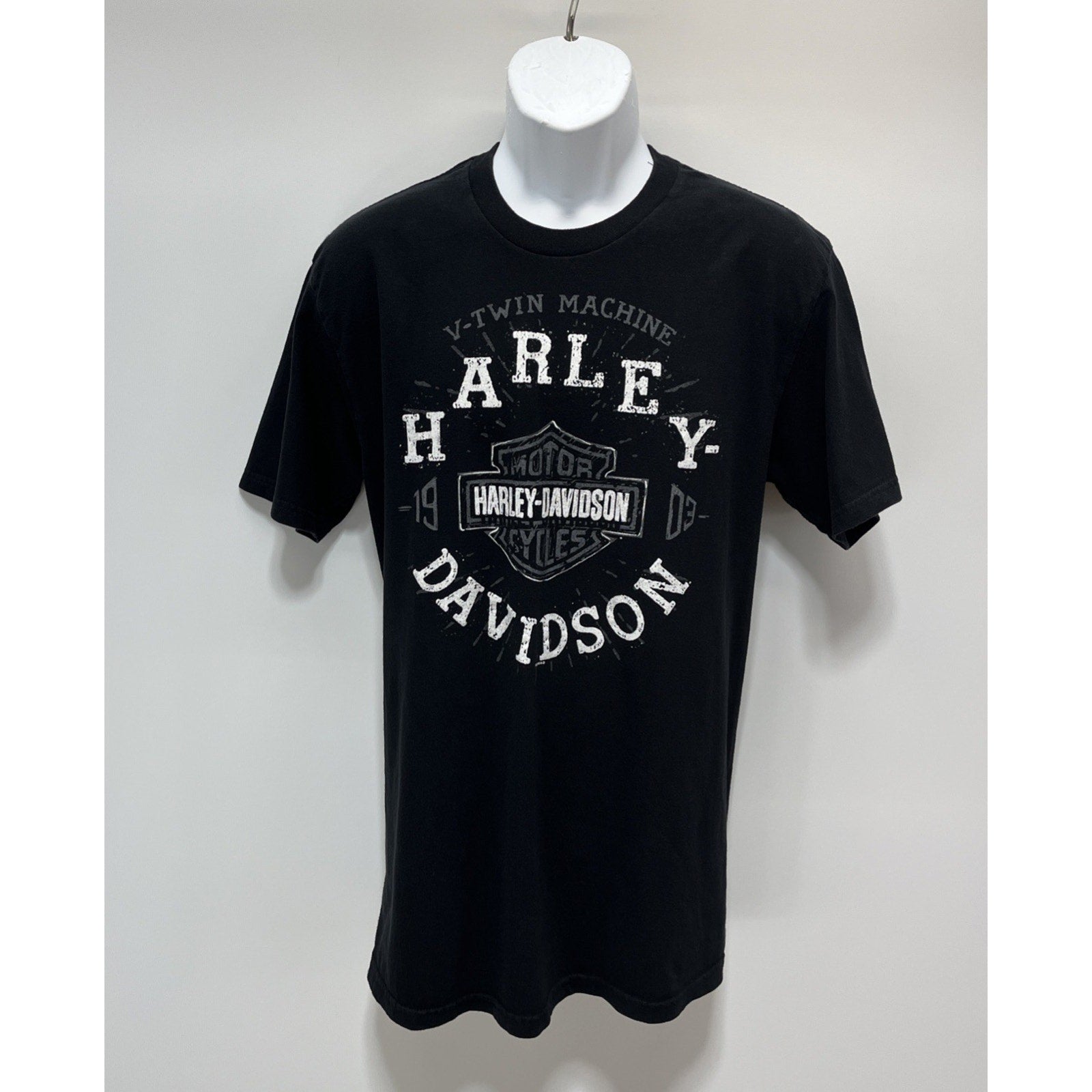 Harley Davidson T Shirt Men’s Large V Twin Machine Graphic 2015