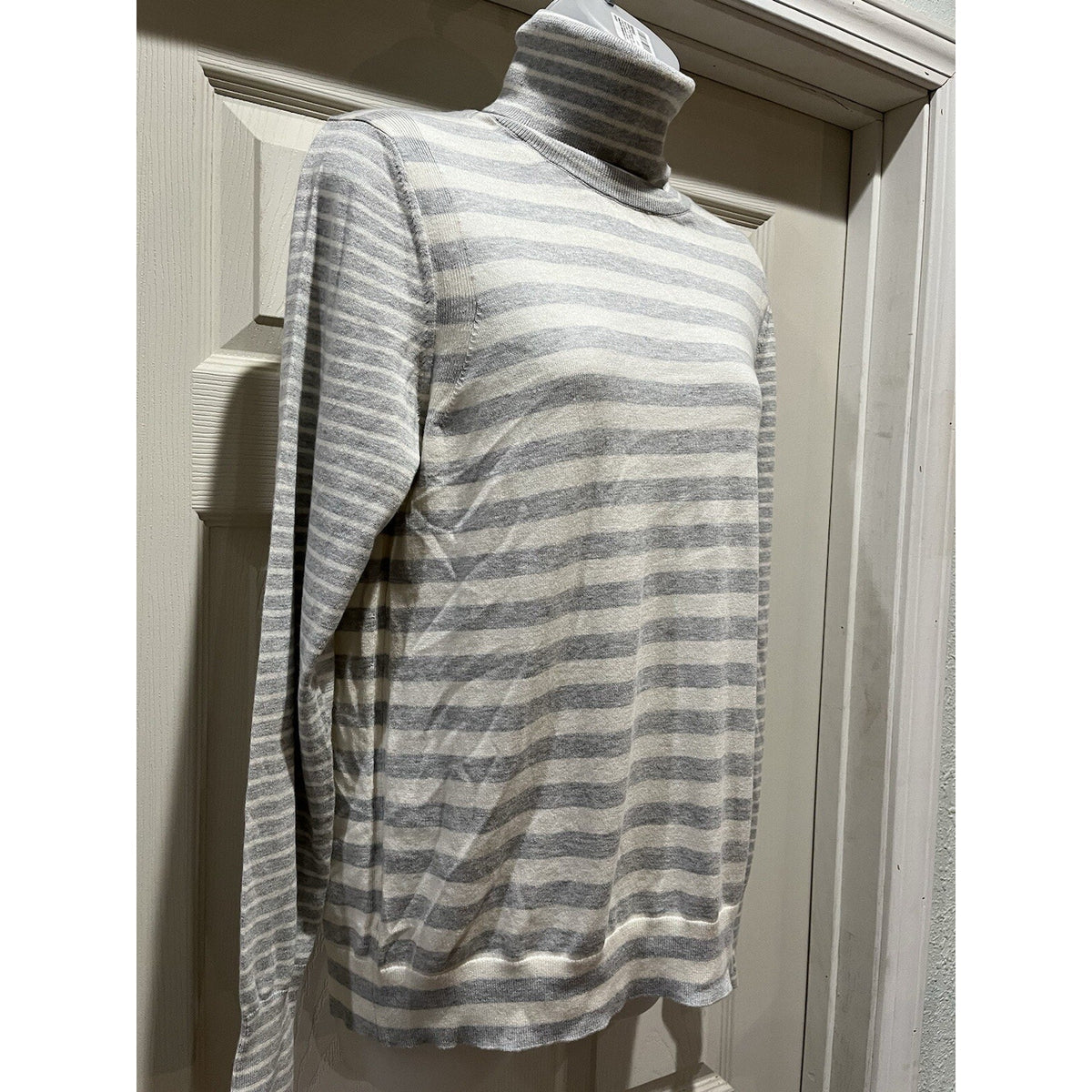 Banana Republic Cotton & Cashmere White Gray Striped Turtleneck Sweater L