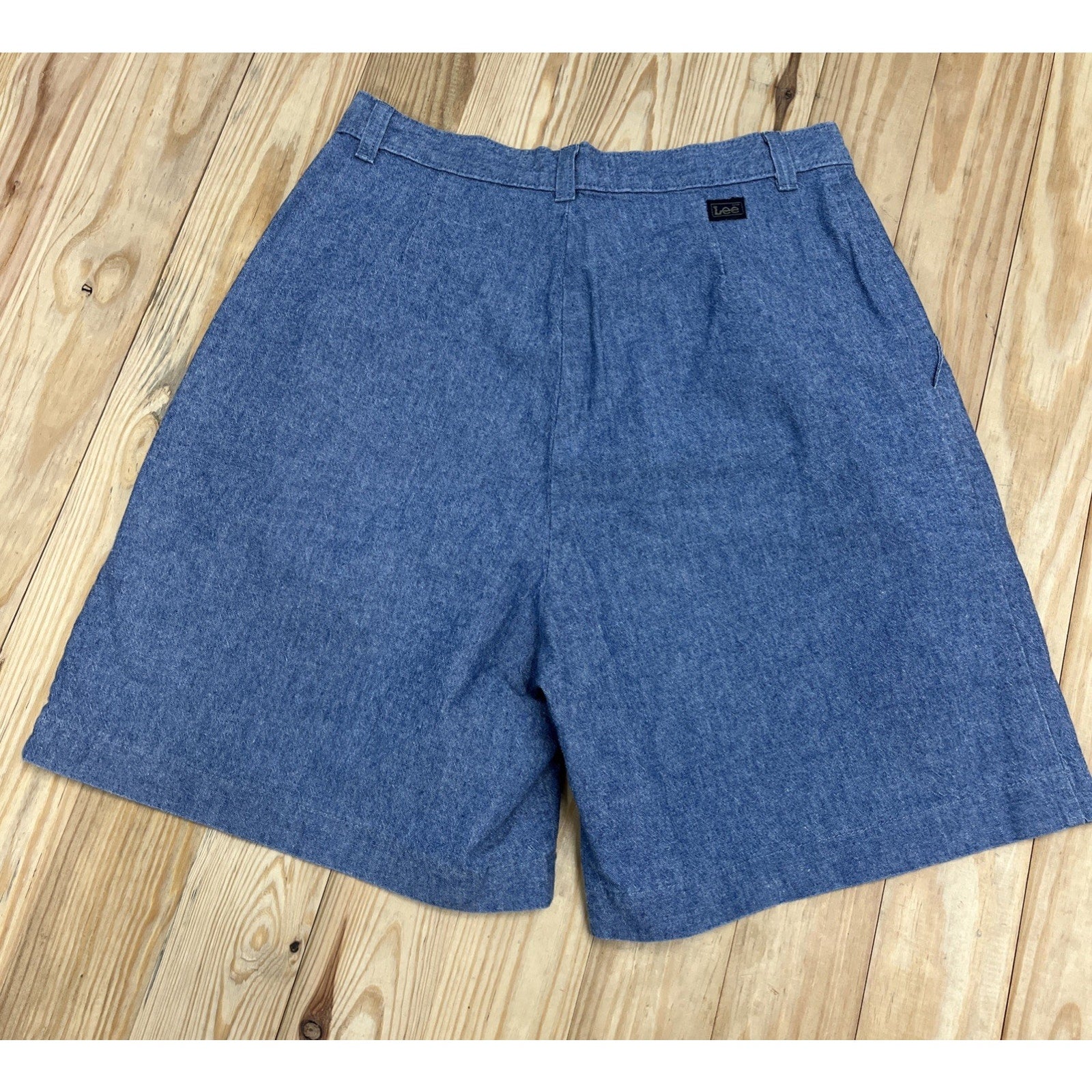 Vintage Lee Jeans Authentic Clothing Pleated Denim High Rise Shorts Size 10