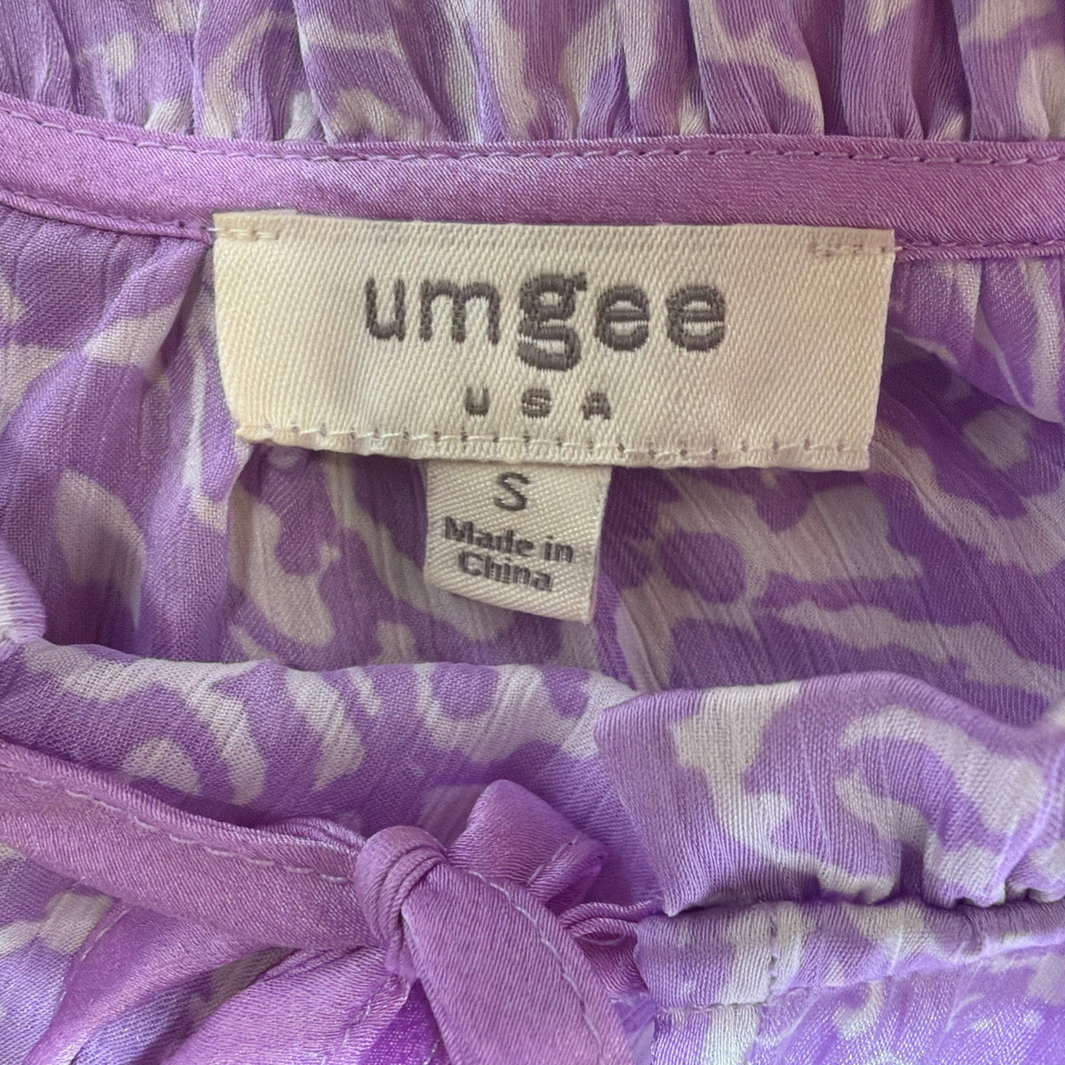 Umgee Lavender Floral Paisley Sheer Oversized V-Neck Blouse Size Small