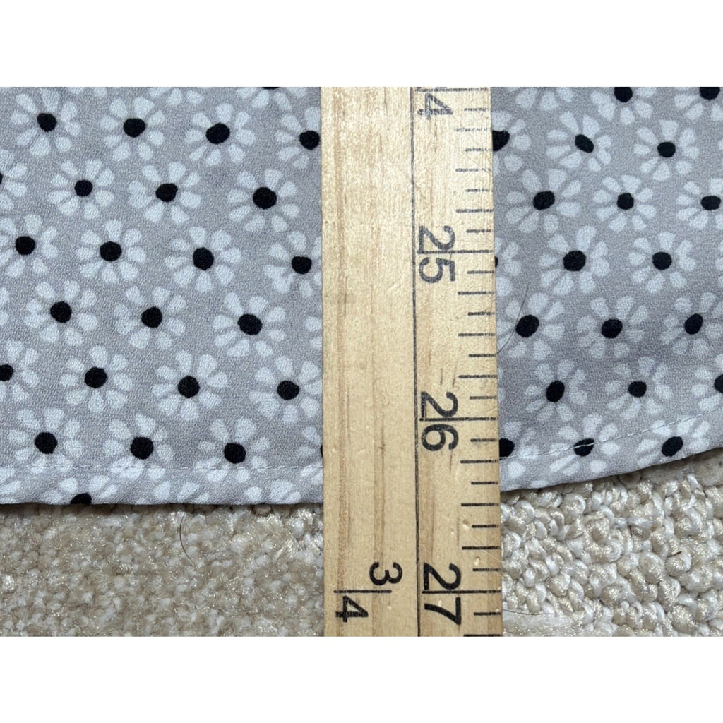 Loft Top Womens XL sleeveless partial button down Black White And Grey Floral