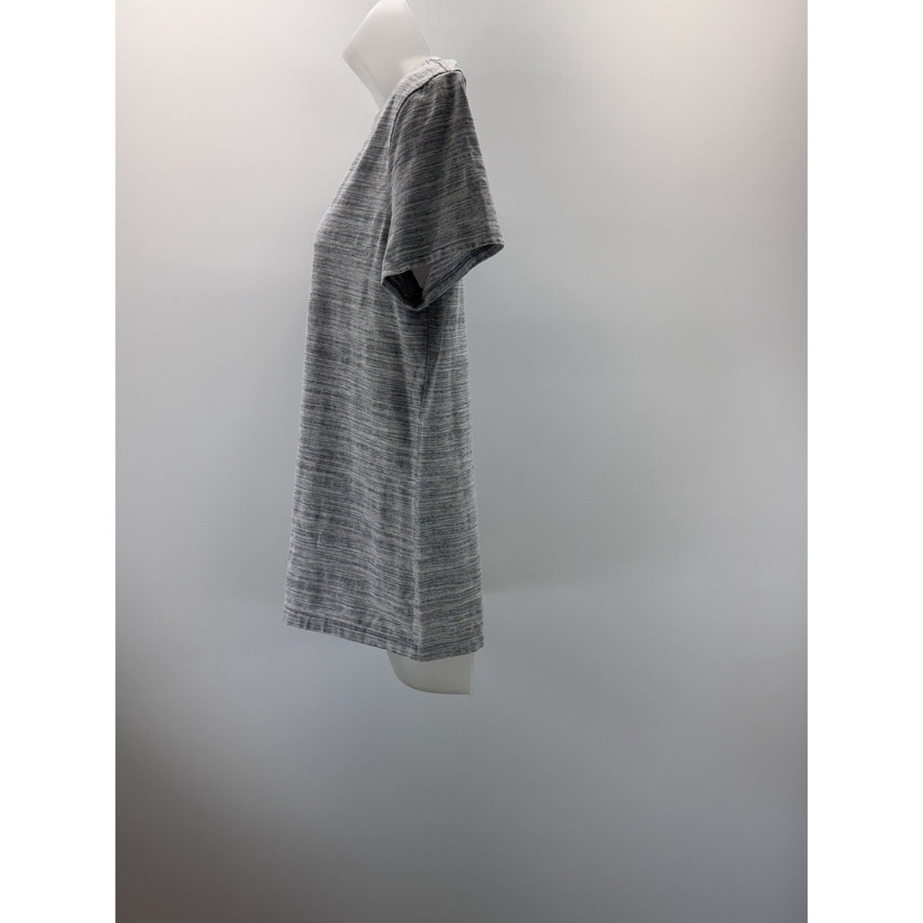 Croft & Barrow Classic Tee V-neck Gray T-Shirt Women’s M