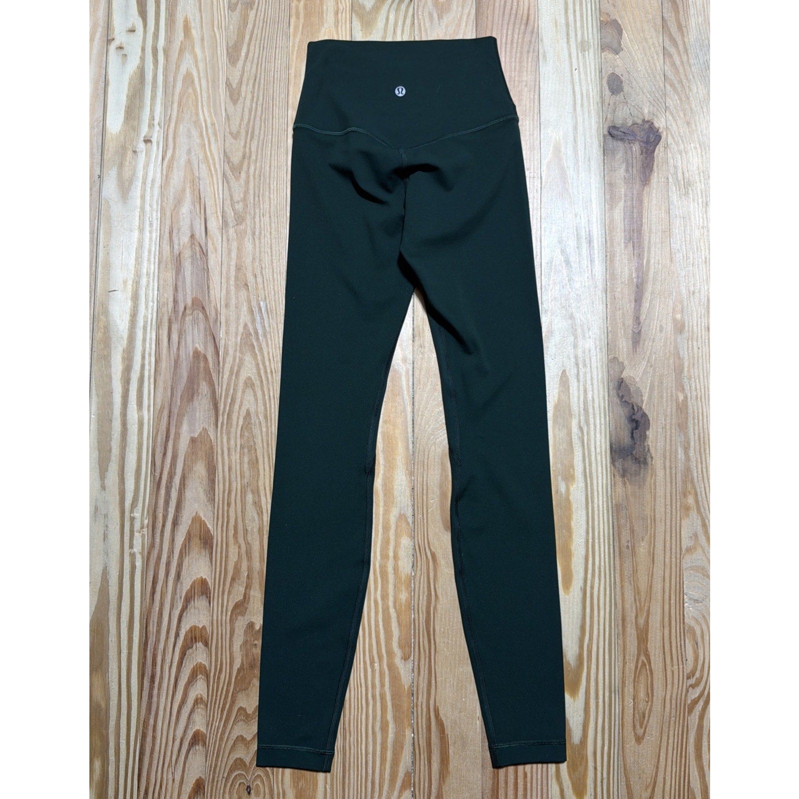 Lululemon Wunder Train High-Rise Tight Green Leggings 28” Inseam Size 2 NWOT