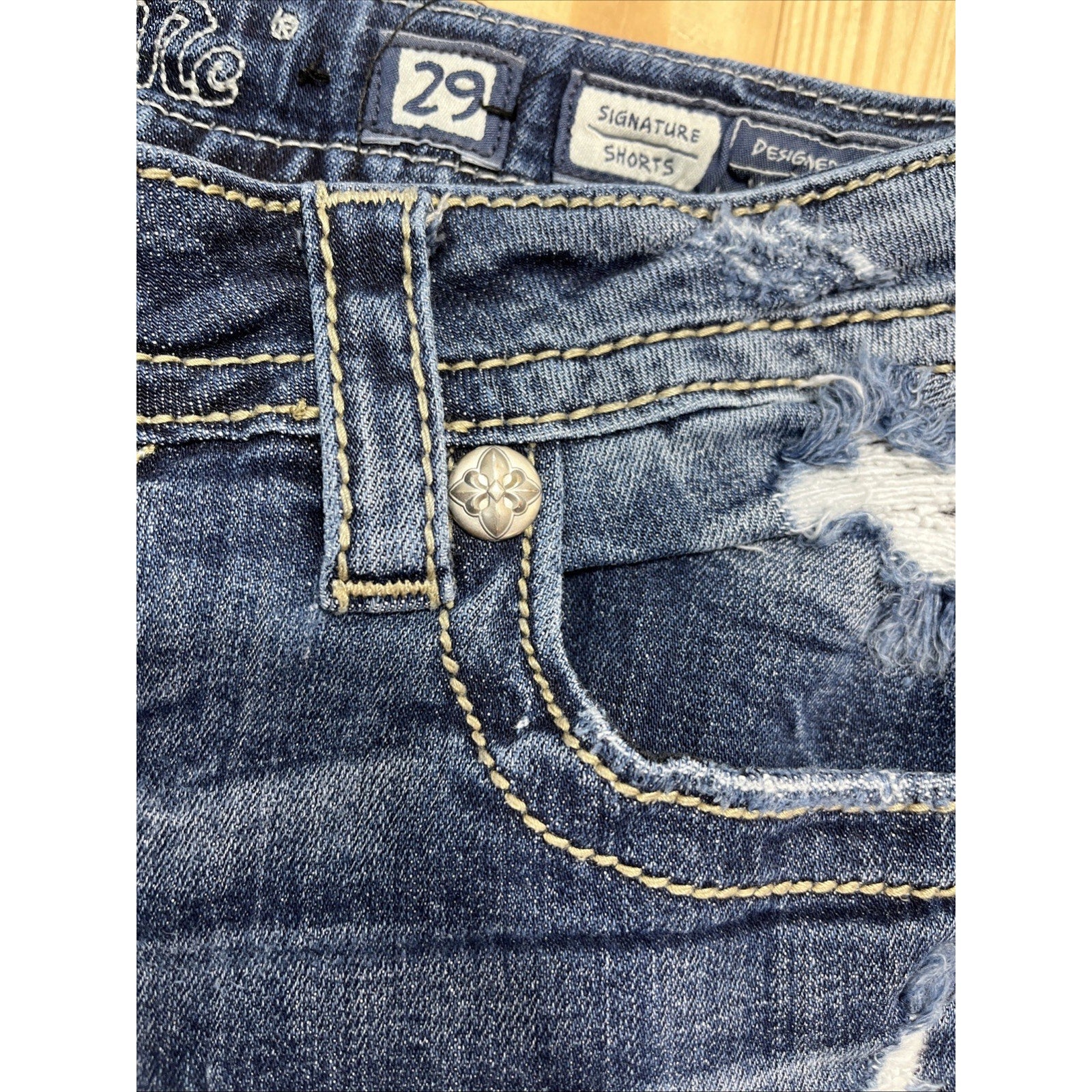 MISS ME Signature Shorts Womens Size 29 Blue Jean Denim Mid Rise Distressed