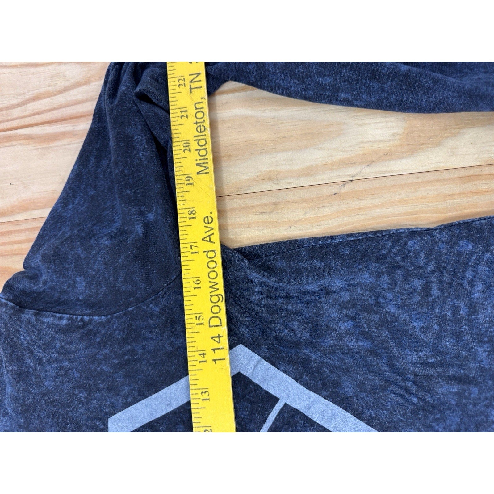 Zenana Outfitters Women’s Denim & Honey Mock Neck Small Jersey Acid Wash