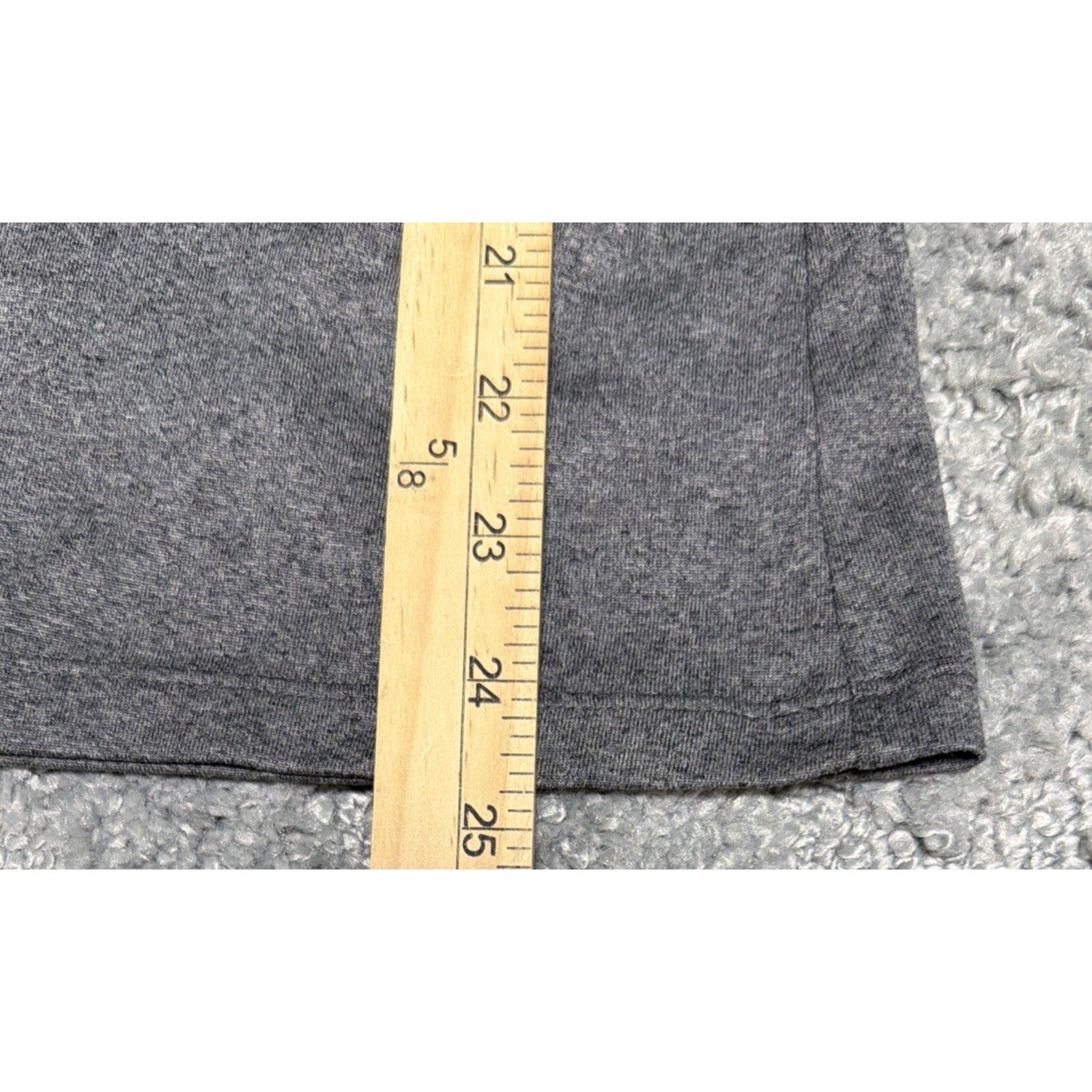 Under Armour UA Womens M Tech V-Neck L/S Tee Shirt Graphite