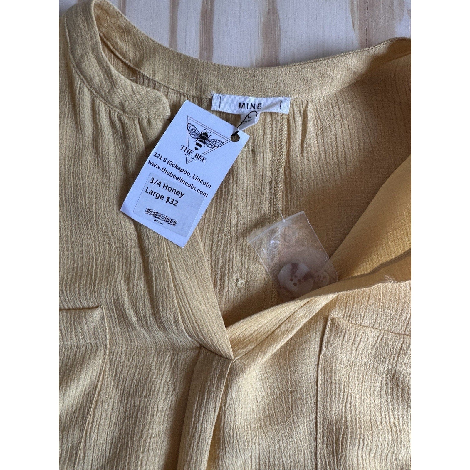 The Bee Notch V-Neck Ribbed Yellow Roll Sleeve Button Back New Women’s Large