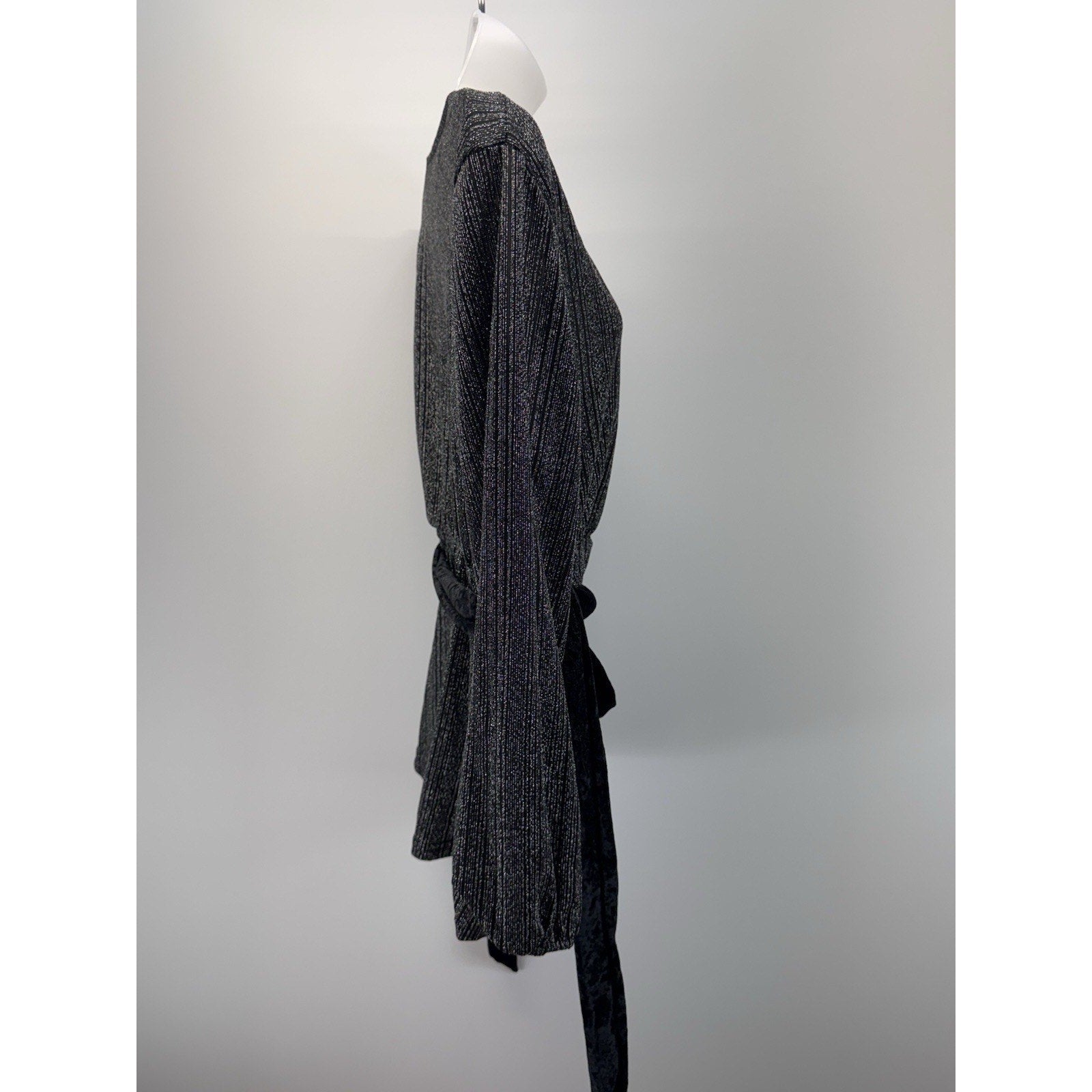 Bloomchic Shimmer Silver Black Elastic Waist Top Valour Belt Women’s Size 12
