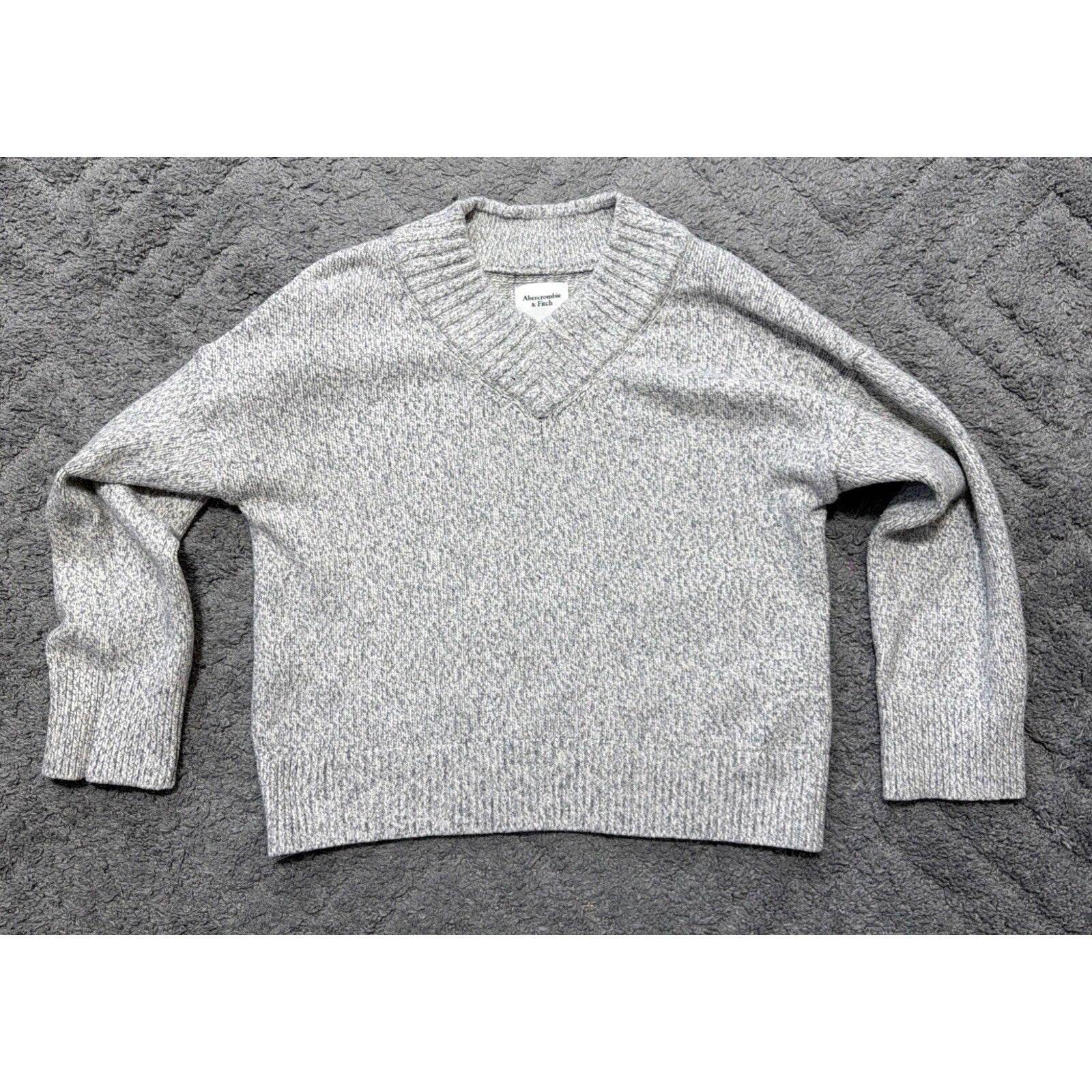 Abercrombie & Fitch Soft Knit Oversized Boxy Sweater V-Neck Women's M