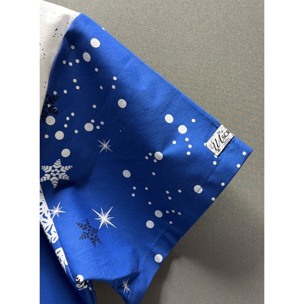 UA Scrubs Uniform Advantage Winter Snow Print Nurse Christmas Uniform Top L NWT