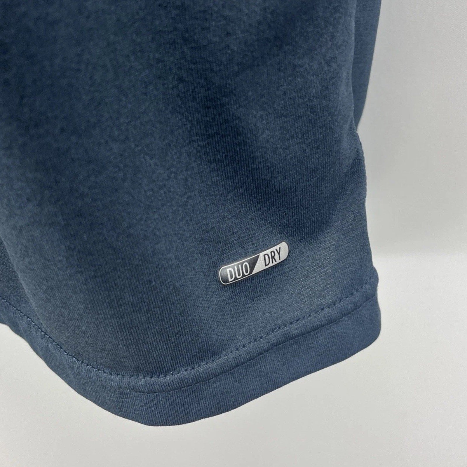 Champion Men’s Duo Dry Short Sleeve Shirt Size Medium
