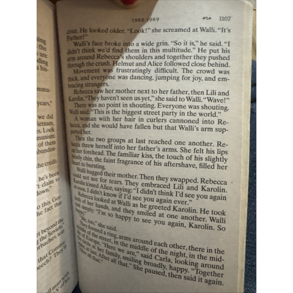 Edge of Eternity: Book Three of Century Trilogy by Ken Follett (2015 Paperback)
