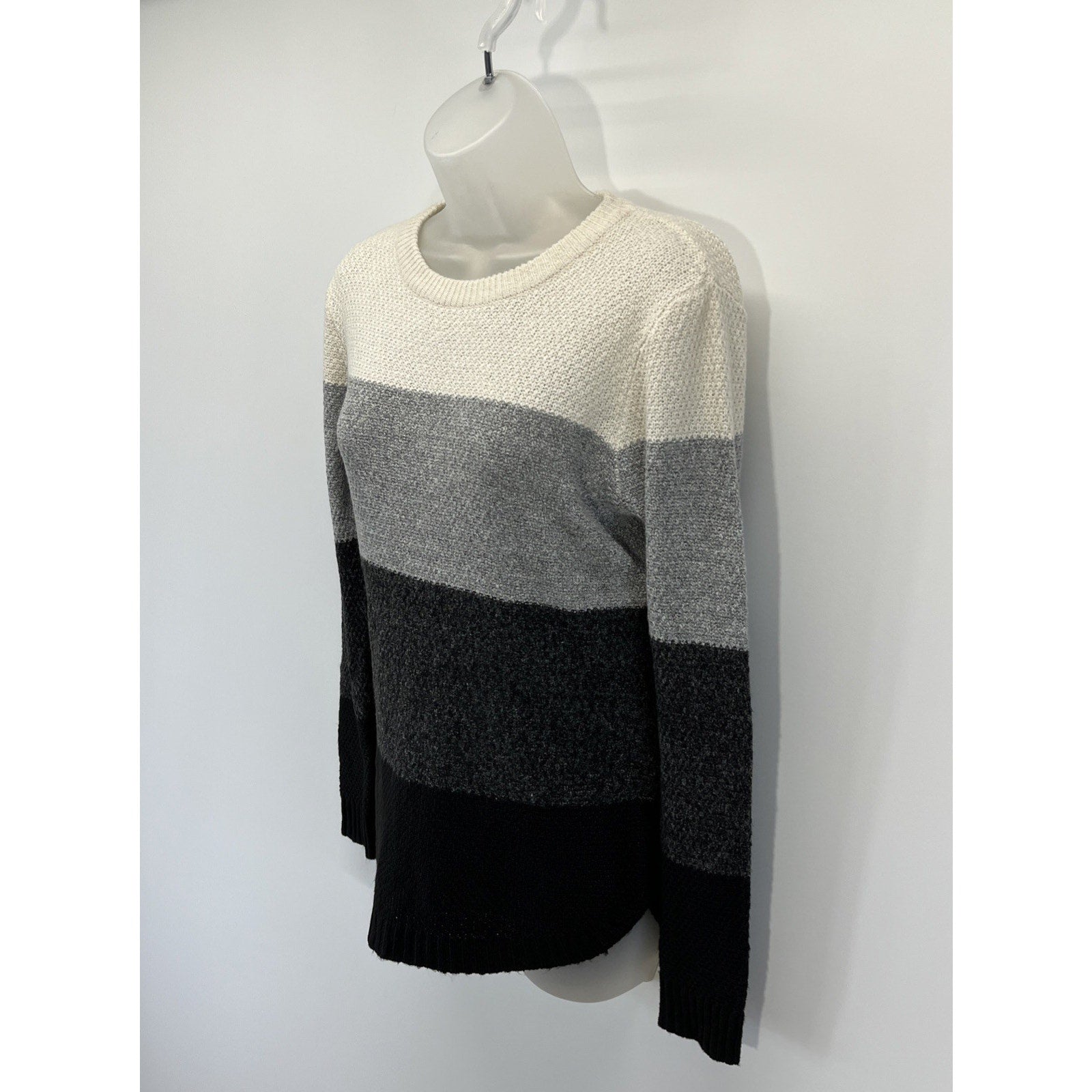 Womens Pink Clover Color Block Knit Sweater Cream Black Gray Long Sleeve Size XS