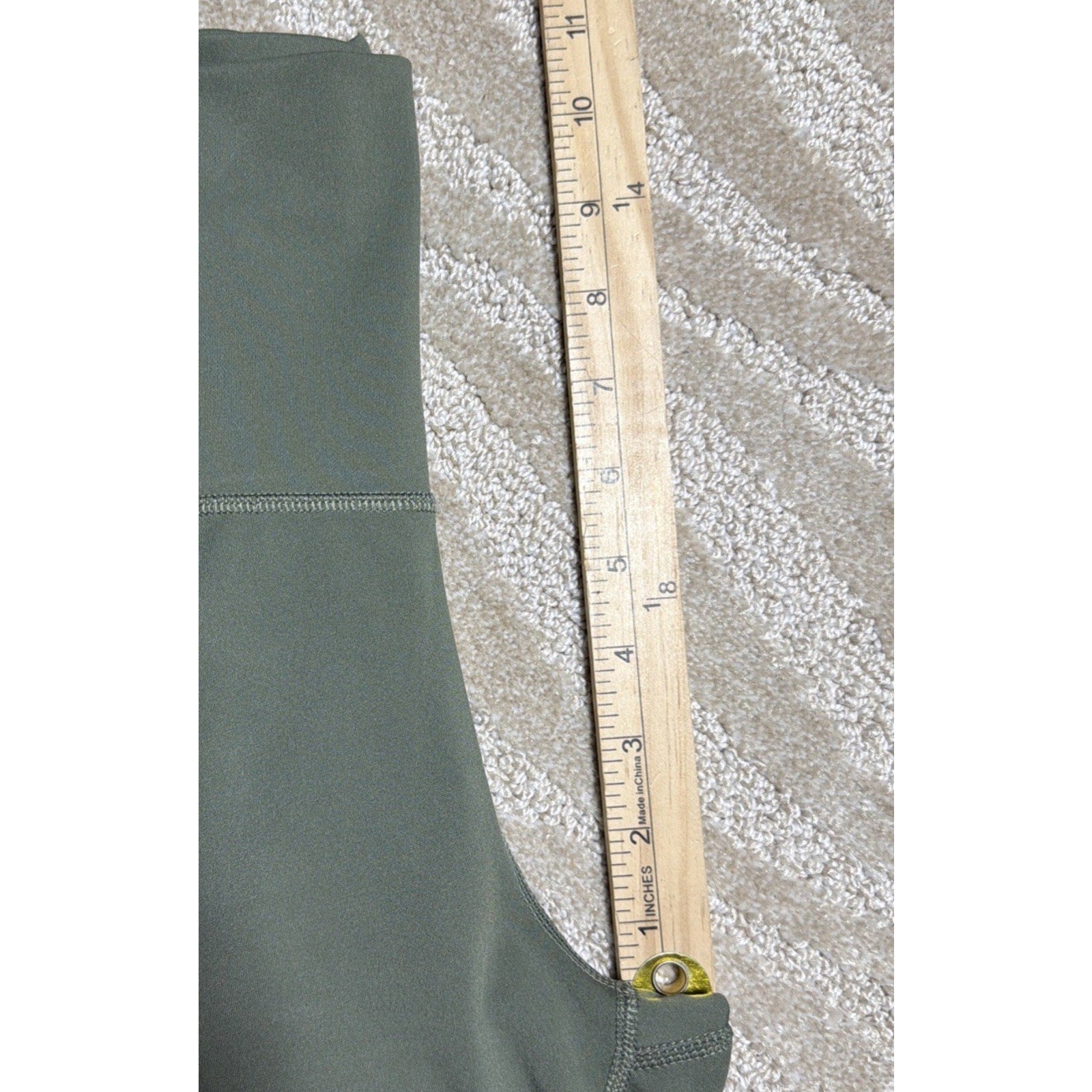 Yogalicious Lux sz M Biker Compression Workout Shorts green women