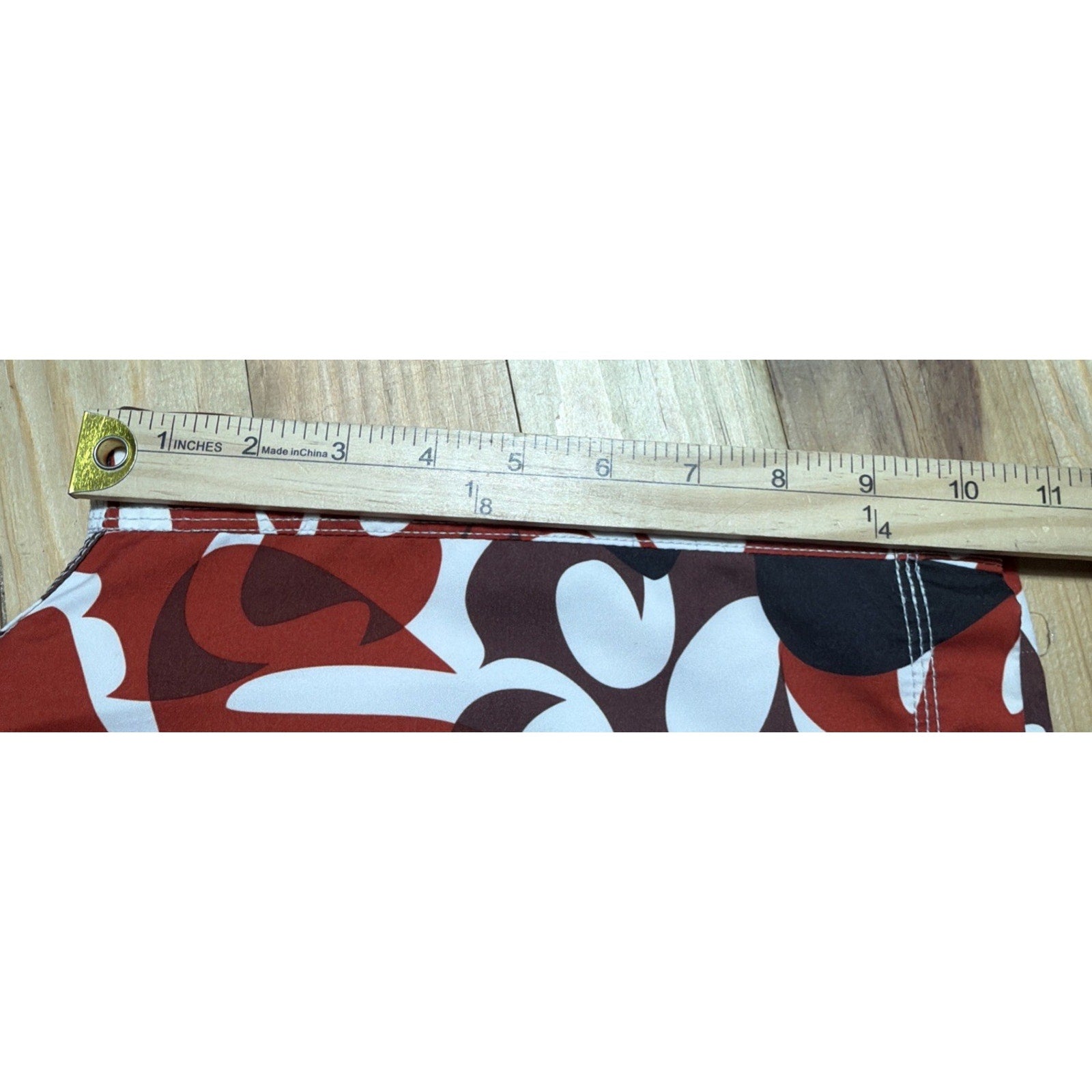 American Eagle Board Shorts Mens 30 Red Beach Swim Trunks Hawaiian Print