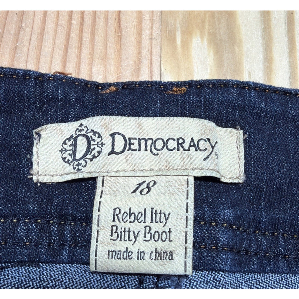 Democracy Rebel Itty Bitty Boot Jeans Women’s 18 Dark Wash Stretch Bootcut