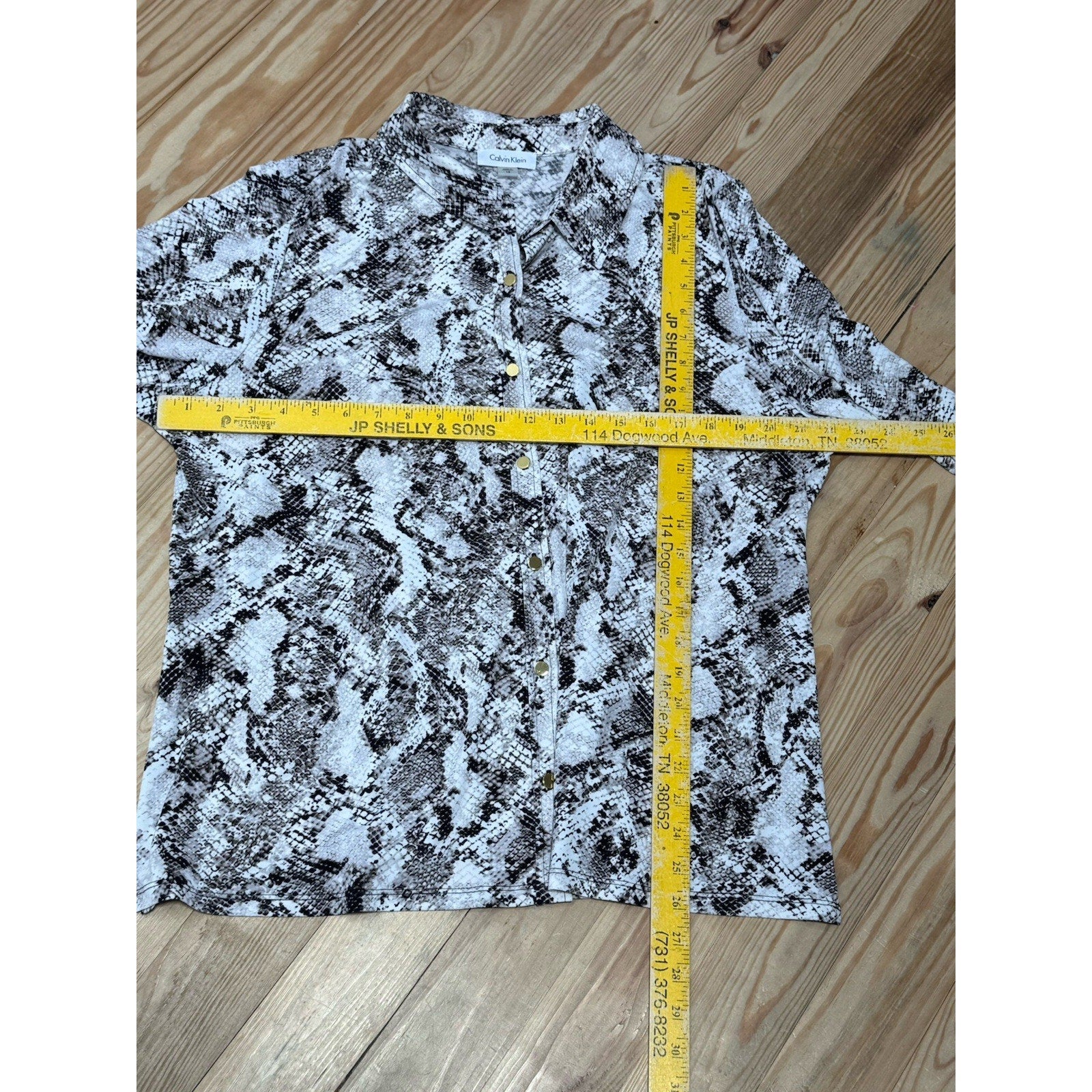Calvin Klein Snakeskin Print Stretch Knit Gold Buttons Ivory Brown Women’s 1X