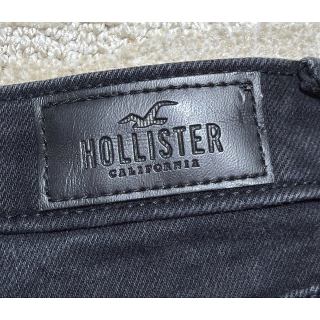 Hollister Women’s Black Denim Ultra High-Rise Mom Jean Sz 00R 23x27 Raw Hem