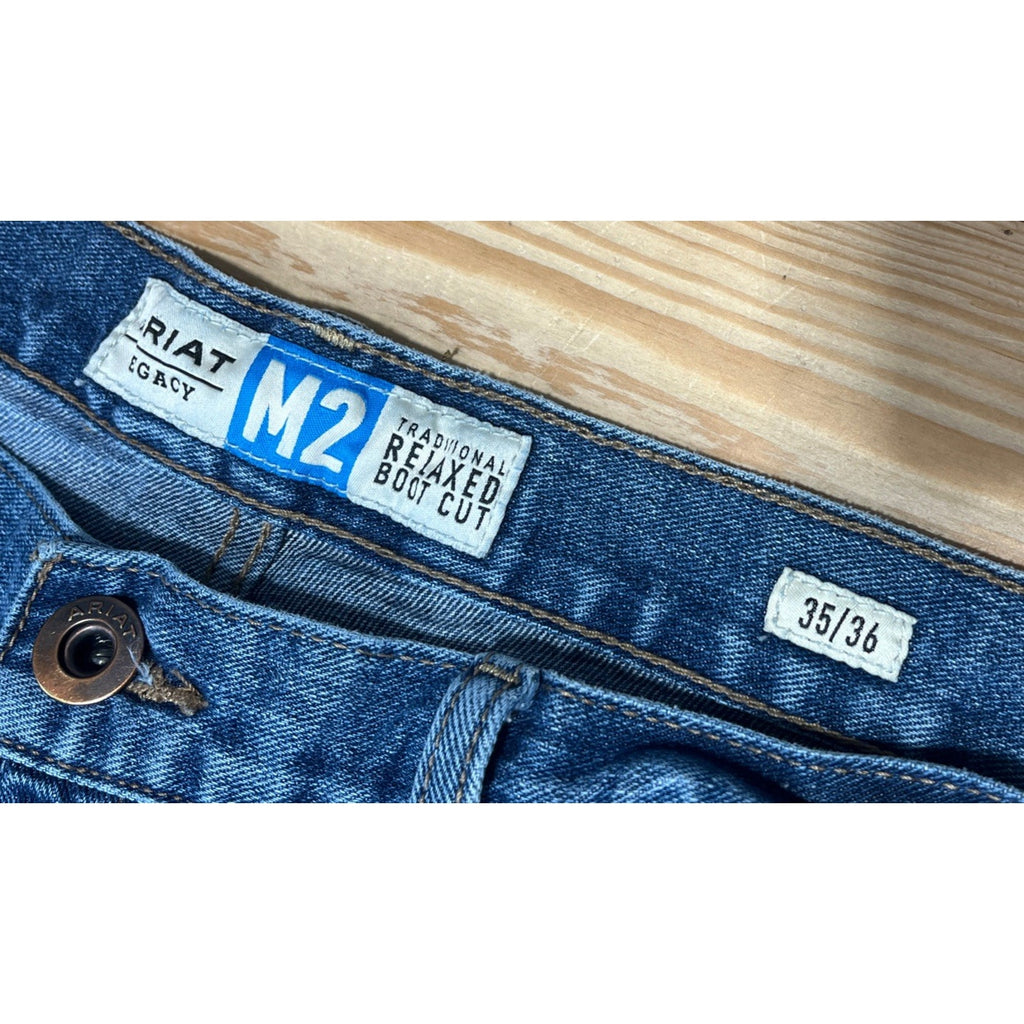 Ariat Legacy Relaxed Boot Cut M2 Men's Denim Jeans Size 35x36