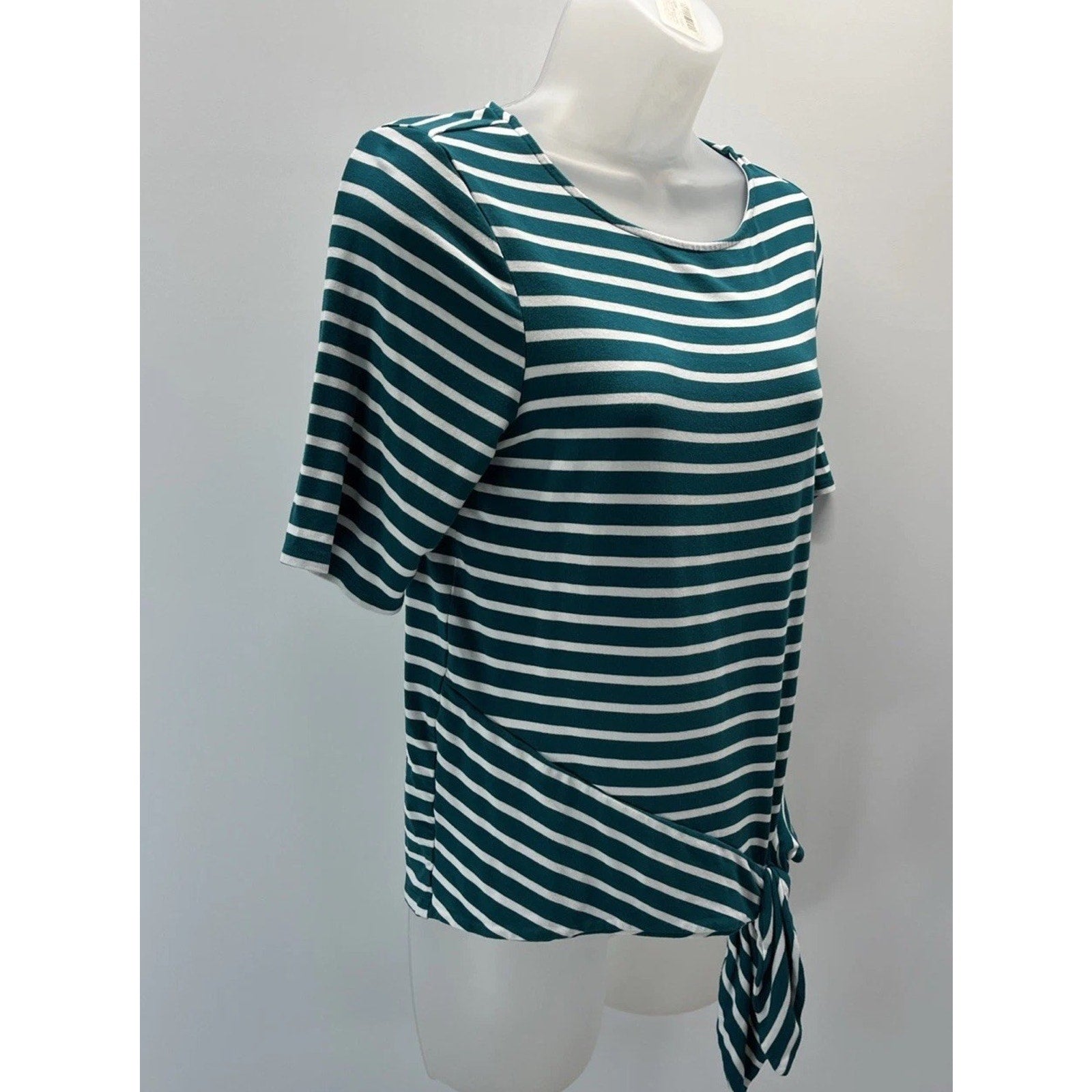 CHICO'S 0 Small Short Sleeve Tie Front Striped Top Green White