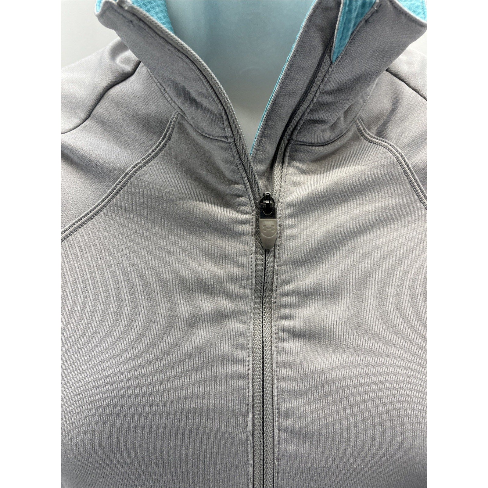 Under Armour Coldgear Shirt Womens Small 1/2 Zip Semi Fitted Minnesota West Gray