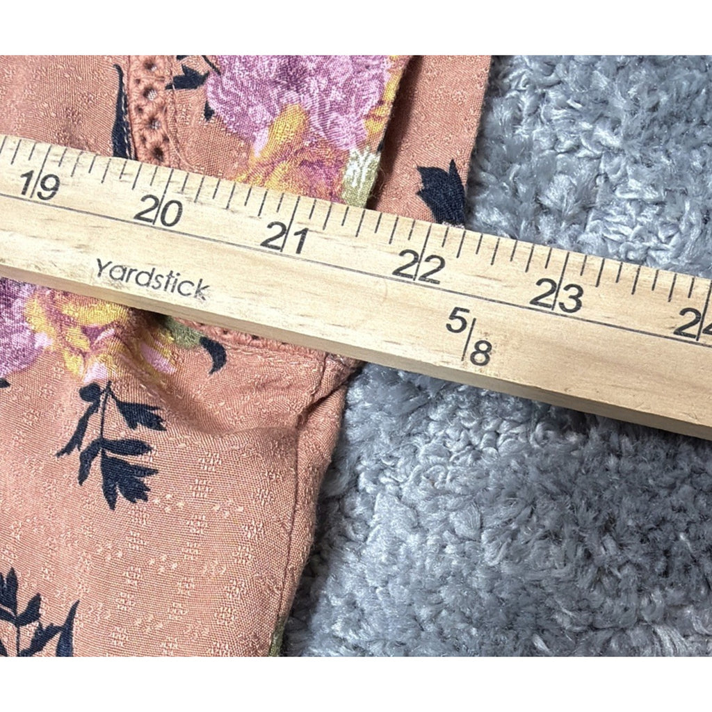 Buffalo David Bitton Women's Top Floral Size L Short Sleeve Blouse Rayon