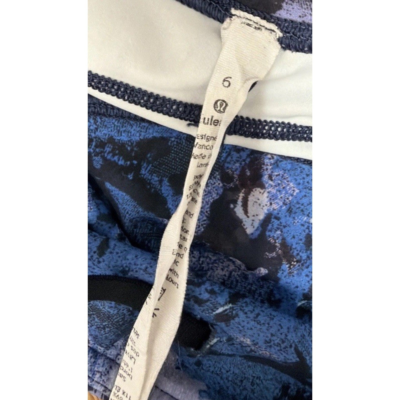 Lululemon Fast Free 7/8 Tight II *Nulux 25" Screen Camo Multi Blue EUC