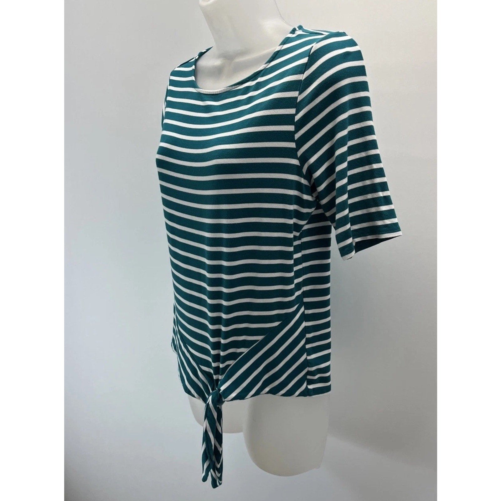 CHICO'S 0 Small Short Sleeve Tie Front Striped Top Green White