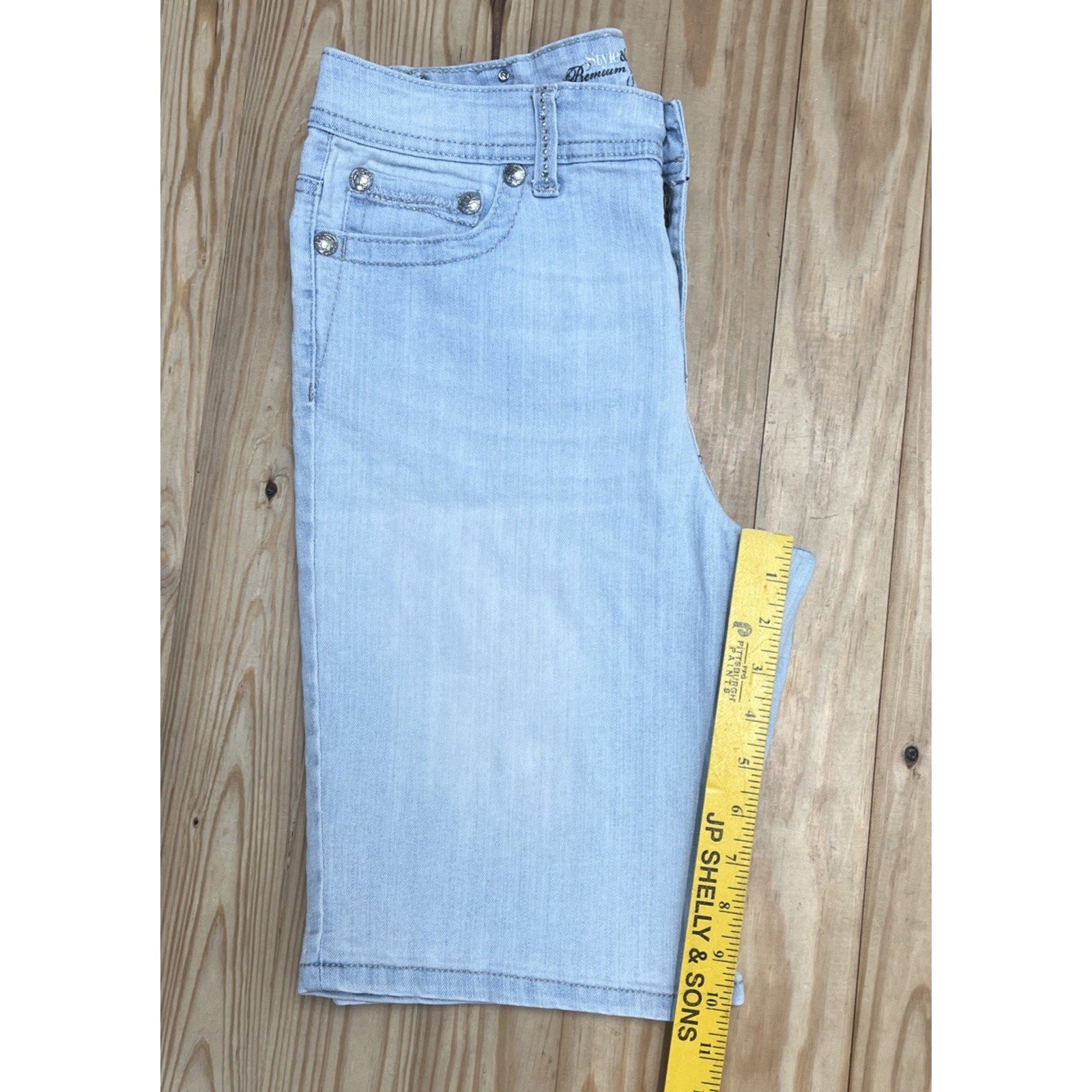 Style & Co Denim Shorts Women’s Sz Premium Bermuda Stretch Rhinestone Bling