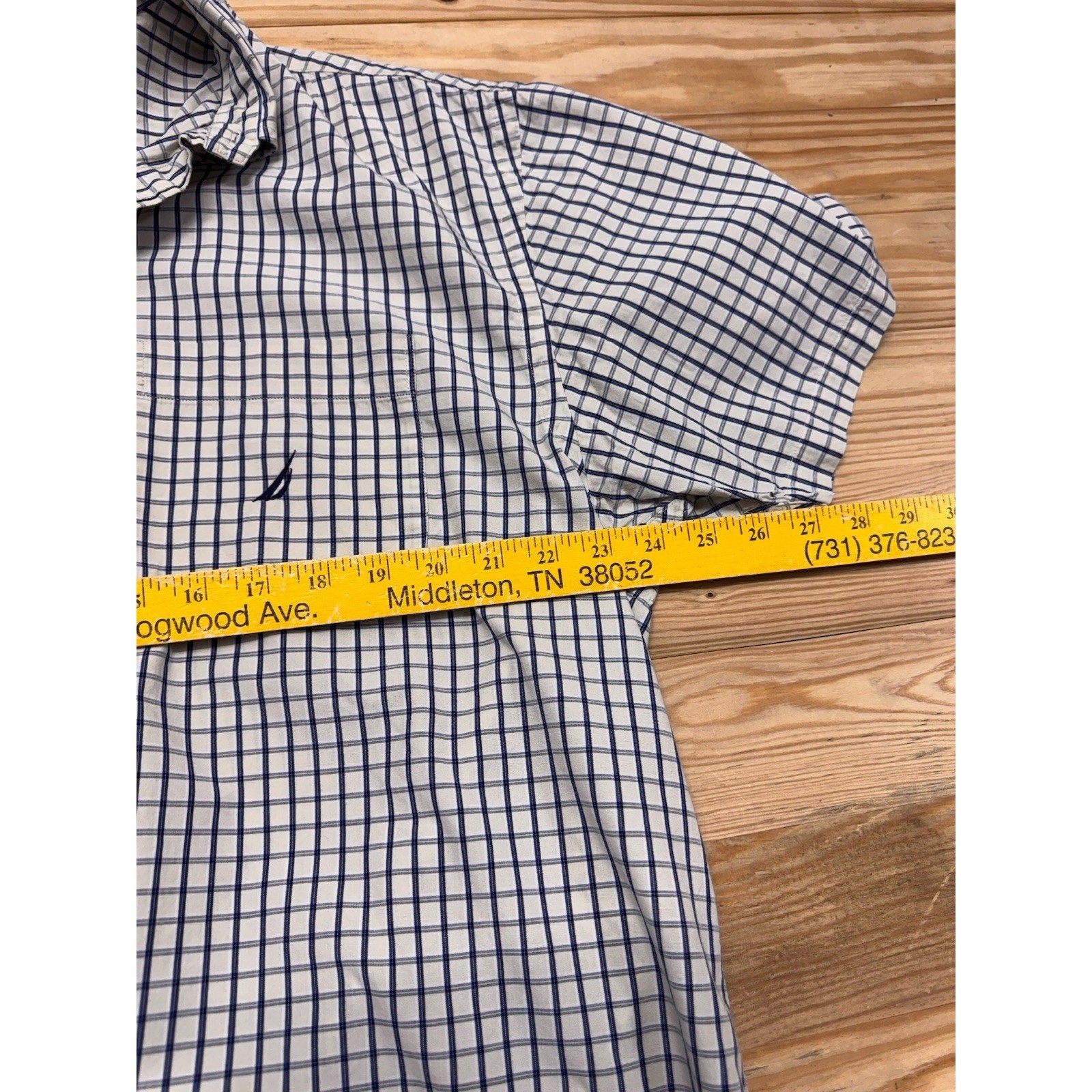 Nautica Short Sleeve Button Up Blue Plaid Shirt Men’s Size X-Large