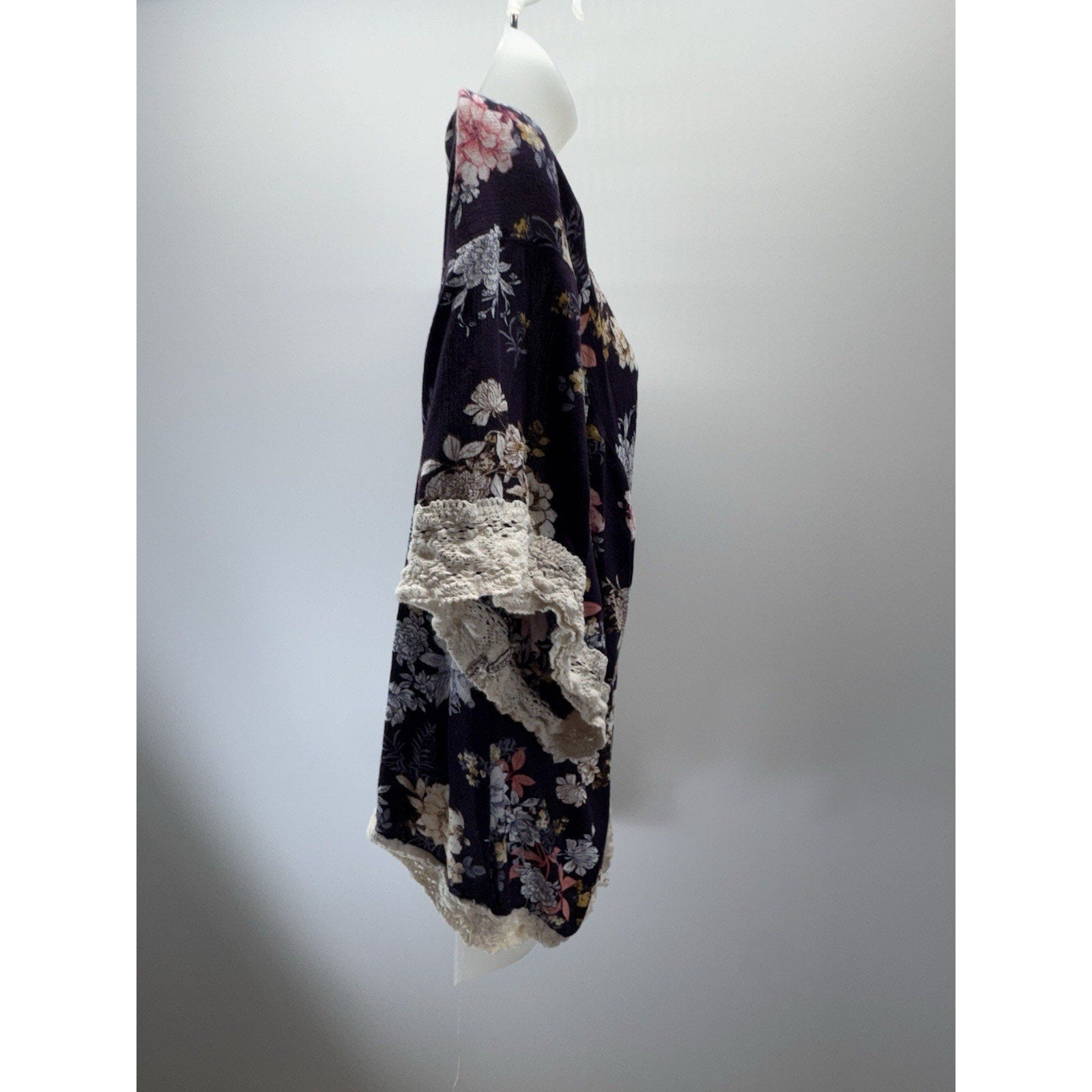 Indigo Rose Kimono Open Front Navy Blue Floral Cardigan Women’s Cropped Size 1X