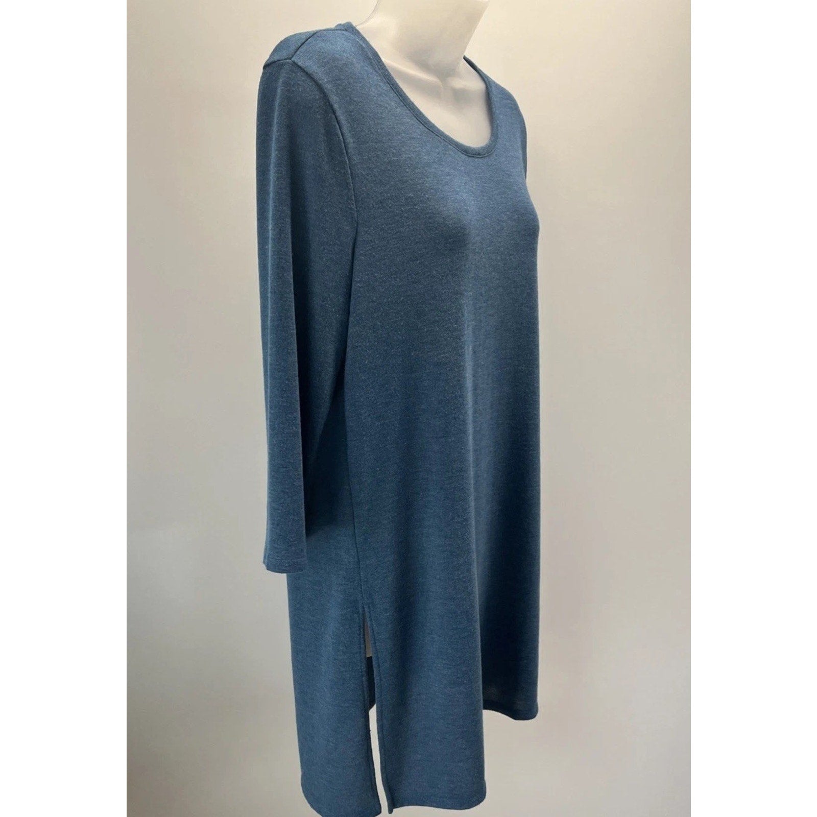 Chico's Size 1 M Blue Tunic Top Blouse 3/4 Long Sleeve Women Soft Rayon Spandex