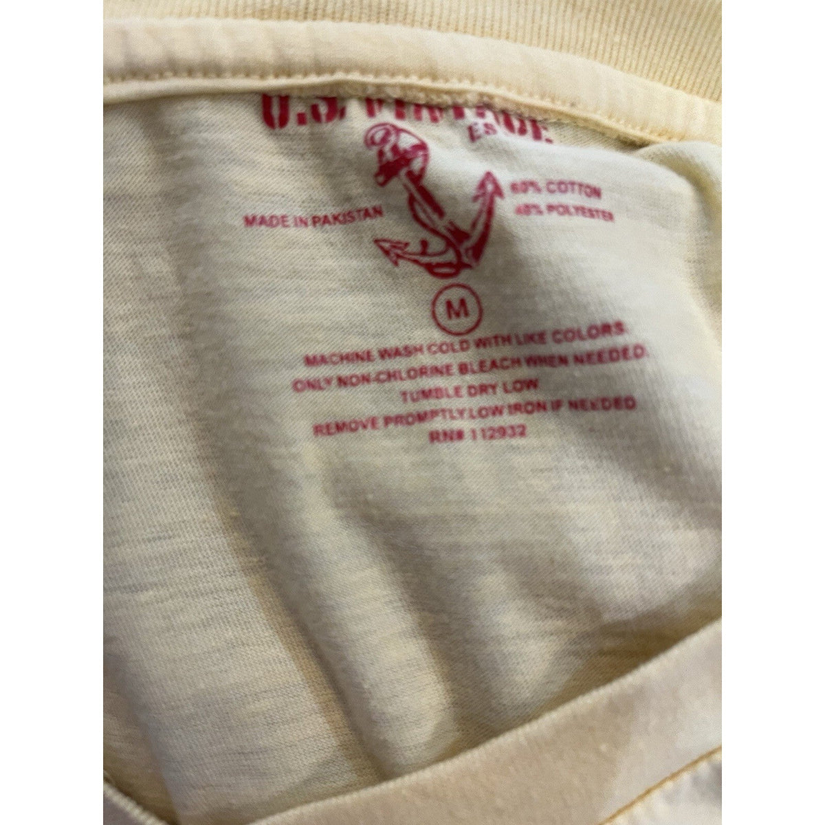 U.S. Vintage Pineapple Yellow V-Neck T-shirt Long Sleeve Size Women's Medium