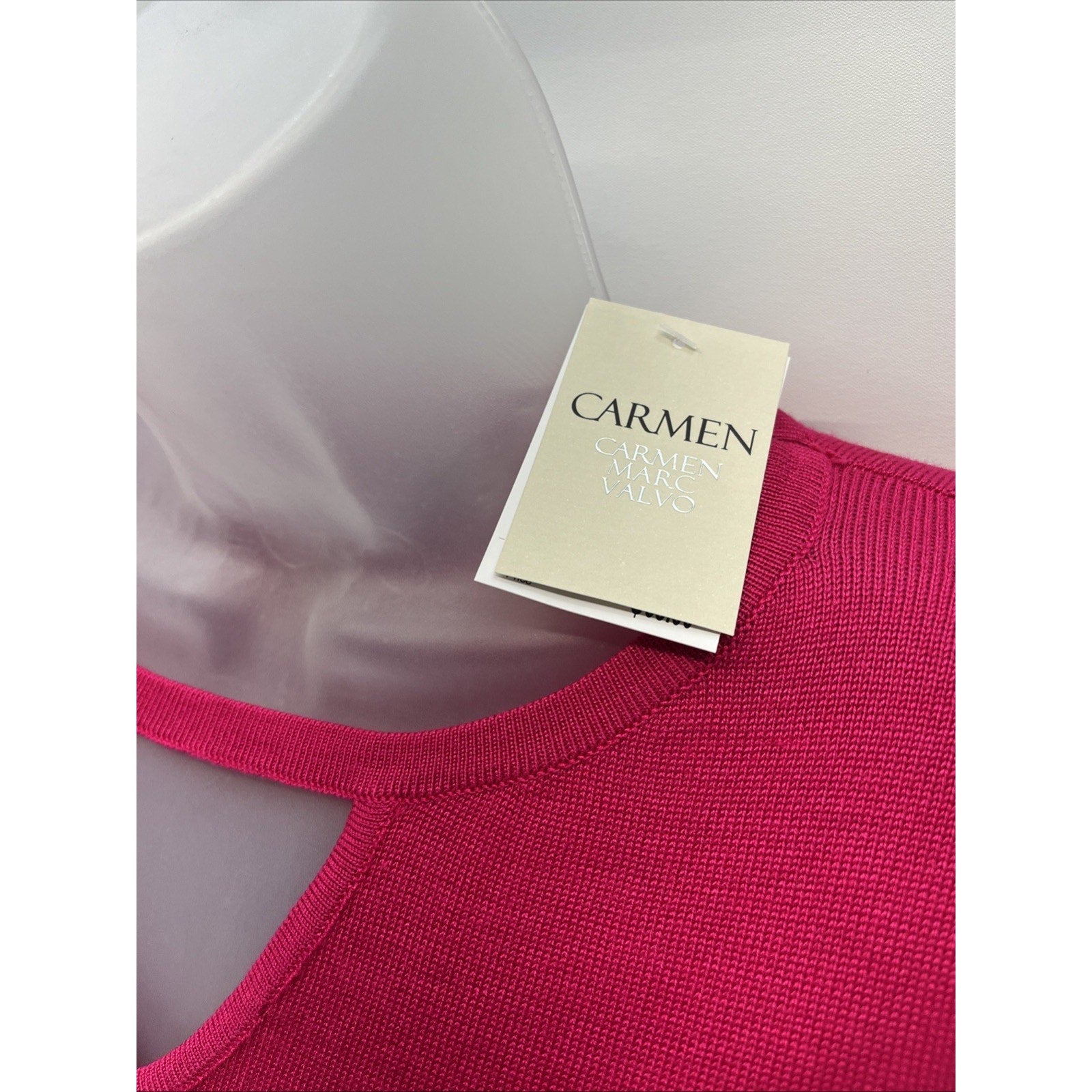 NWT CARMEN MARC VALVO, Size S Pink Ribbed Knit, Top w/Keyhole Neck