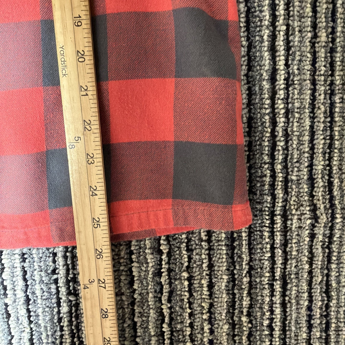 HOLLISTER Mens XS Red Black Buffalo Plaid Flannel Shirt Long Sleeve Button Up