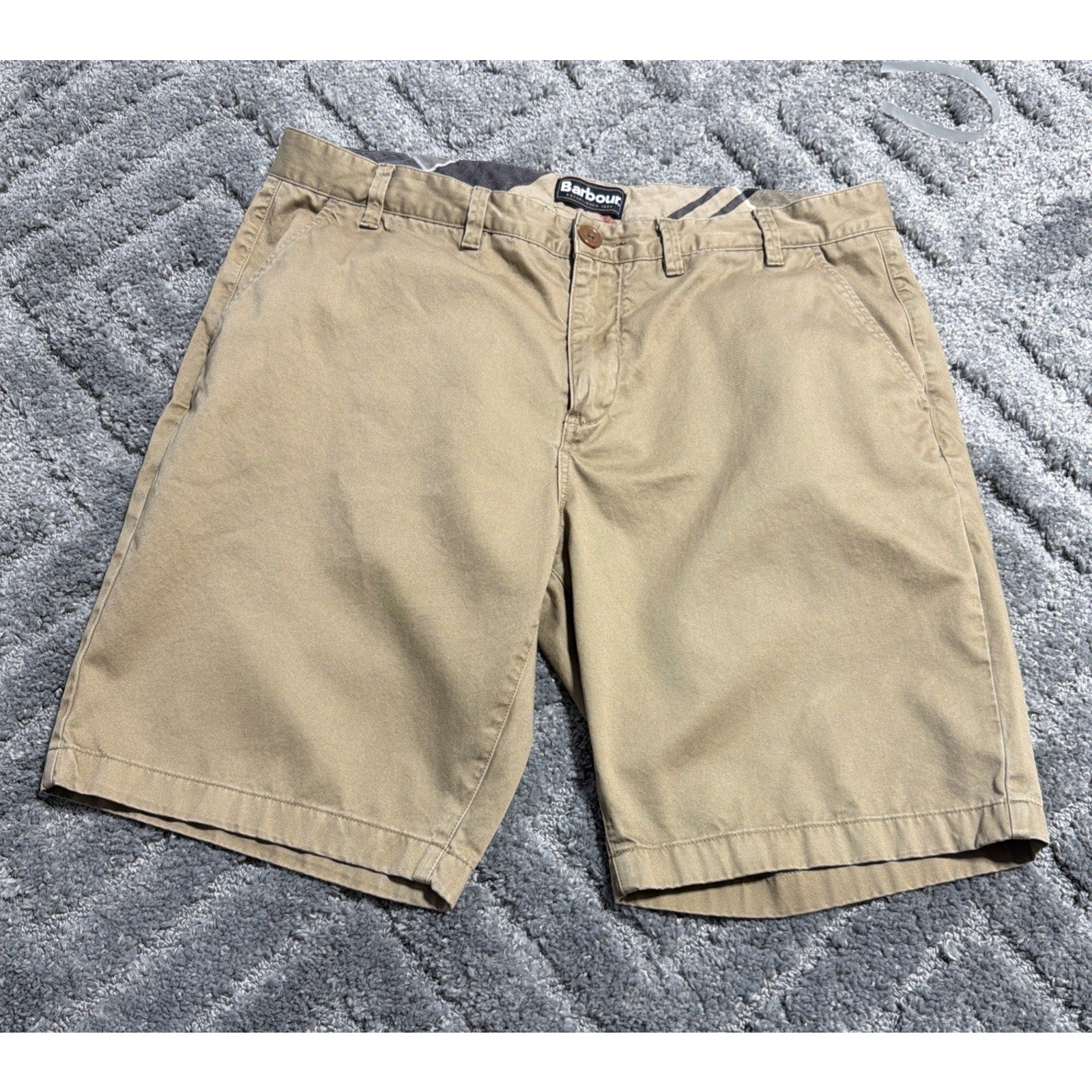 Barbour Neuston Regular Fit Twill Chino City Shorts in Stone BritishLux Size 40