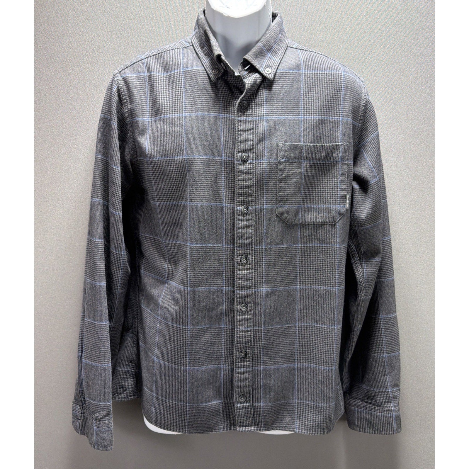 Eddie Bauer Flannel Shirt Mens M Tall Gray Blue Outdoors Favorite Classic Fit