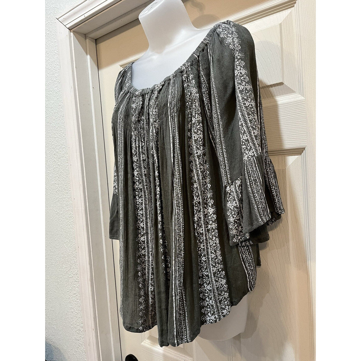 Altar'd State Olive Green Scoop Neck Woven Tunic Flutter 3/4 Sleeve Women's M
